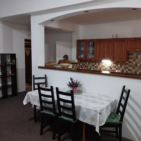 Apartmány Česká Škola Lipova (Decin) Exterior foto